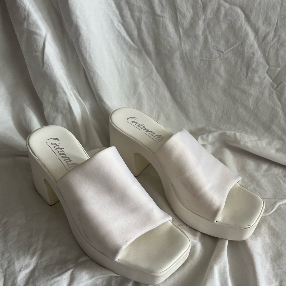 L'INTERVALLE Cream White Platform Slide Mules